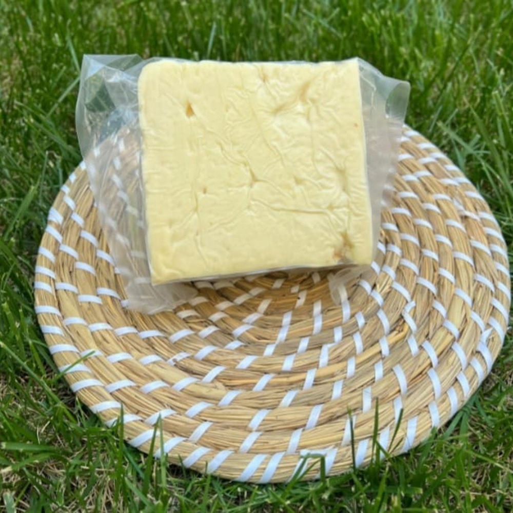 %100 Keçi Sütlü Fermente Mahzen Eski Keçi Kaşarı (700 gr)